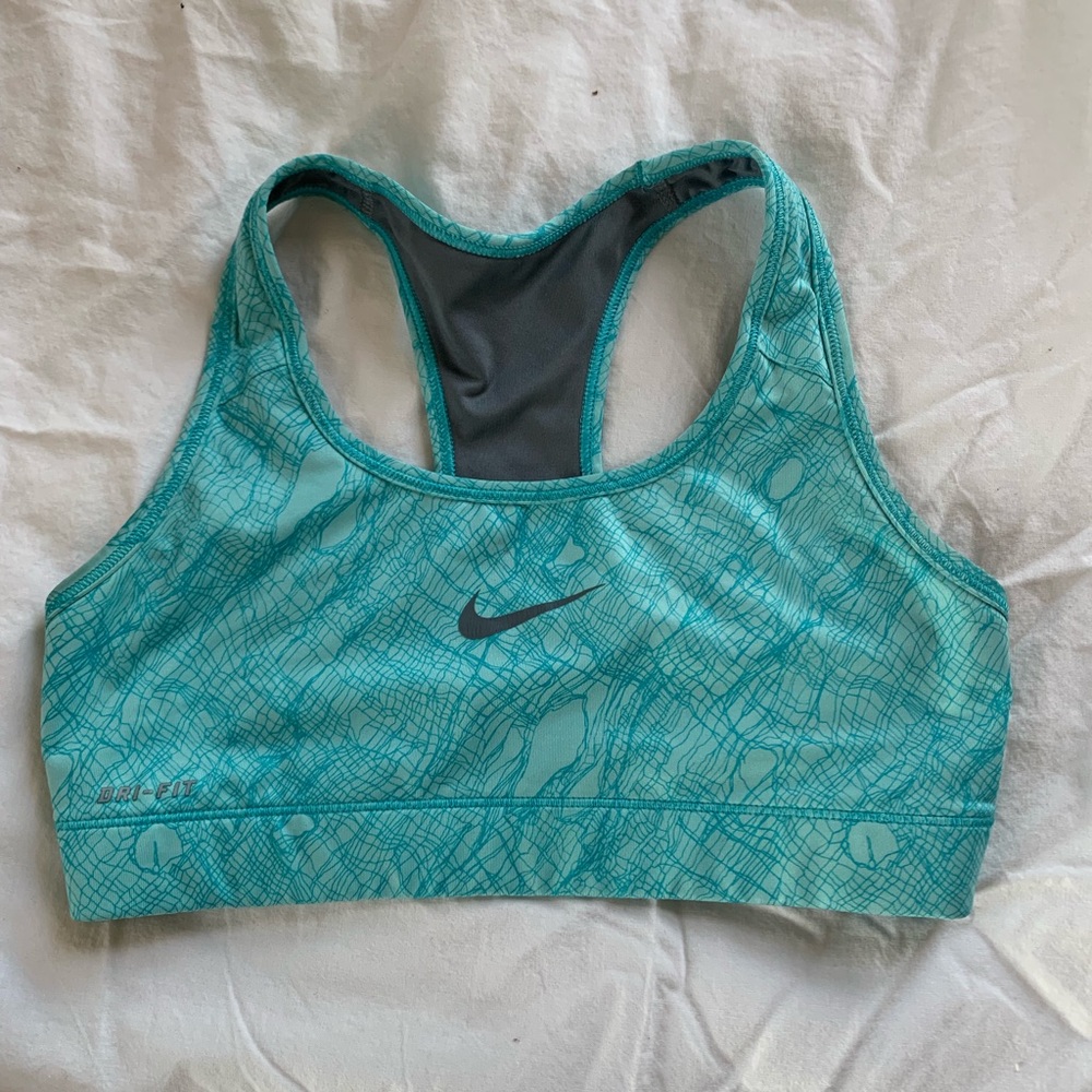 Nike Pro sports bra
